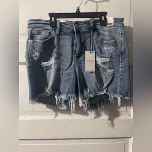 Judy blue mid rise shorts